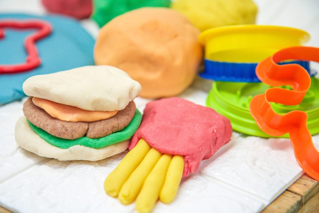 Make Playdough